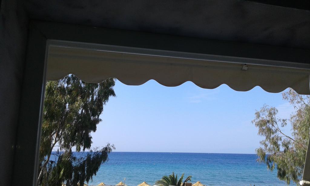 Seaside Studios Paralia Dionisiou Exterior foto